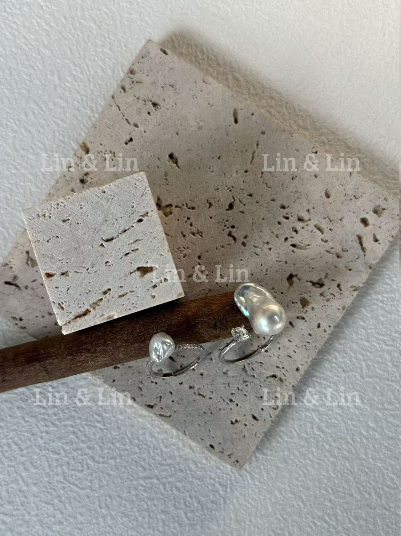 Bella Baroque Pearl Ring